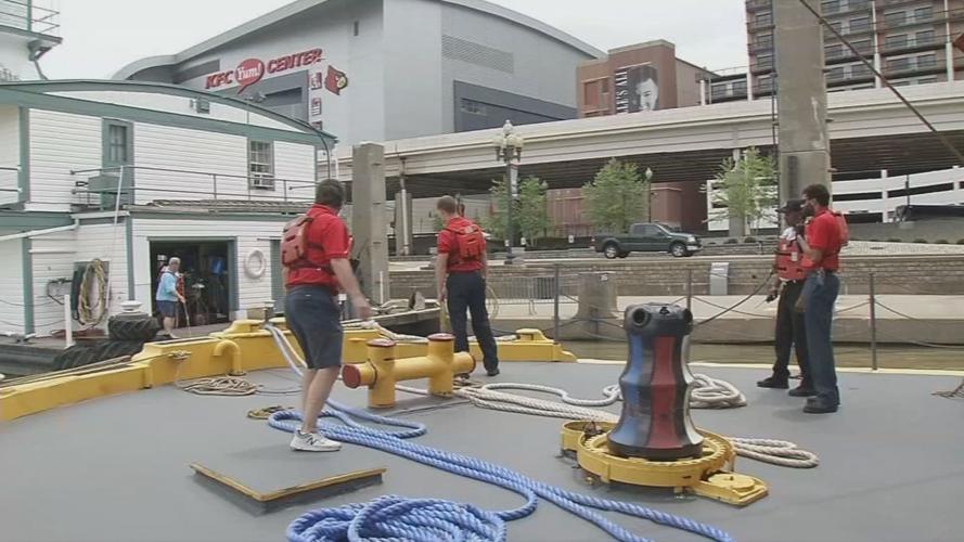 Deck of the Belle of Louisville.jpg