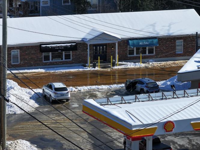 BROWNSBORO RD WATER MAIN BREAK PHOTOS (6).JPG