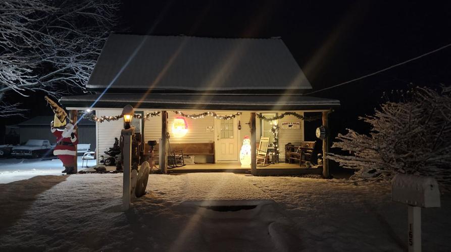 Laconia, Indiana snow from Patrick Dowdle 12.02.2025.jpg