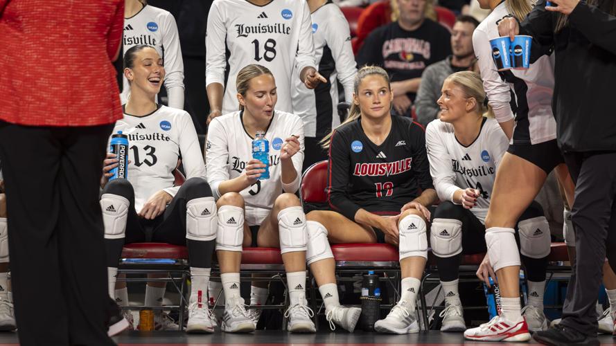 UL NCAA Volleyball Purdue-7.jpg