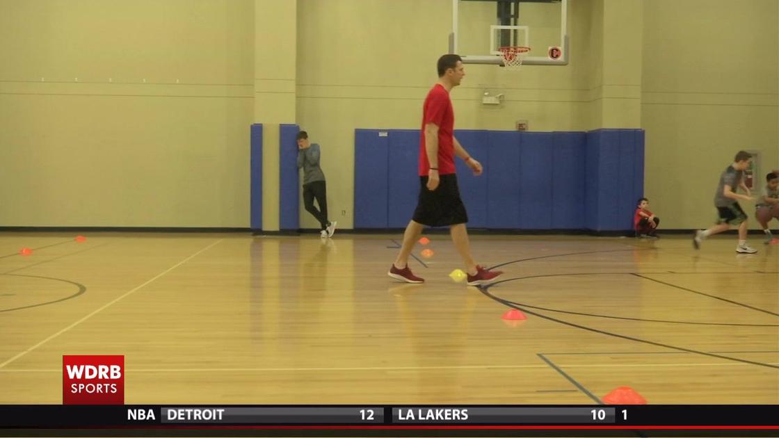 David Padgett Staying Involved With Basketball In New Ways Wdrb
