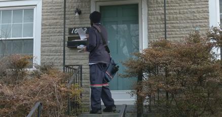 USPS looking to hire more positions to help with mail delivery problems USPS looking to hire more positions to help with mail delivery problems