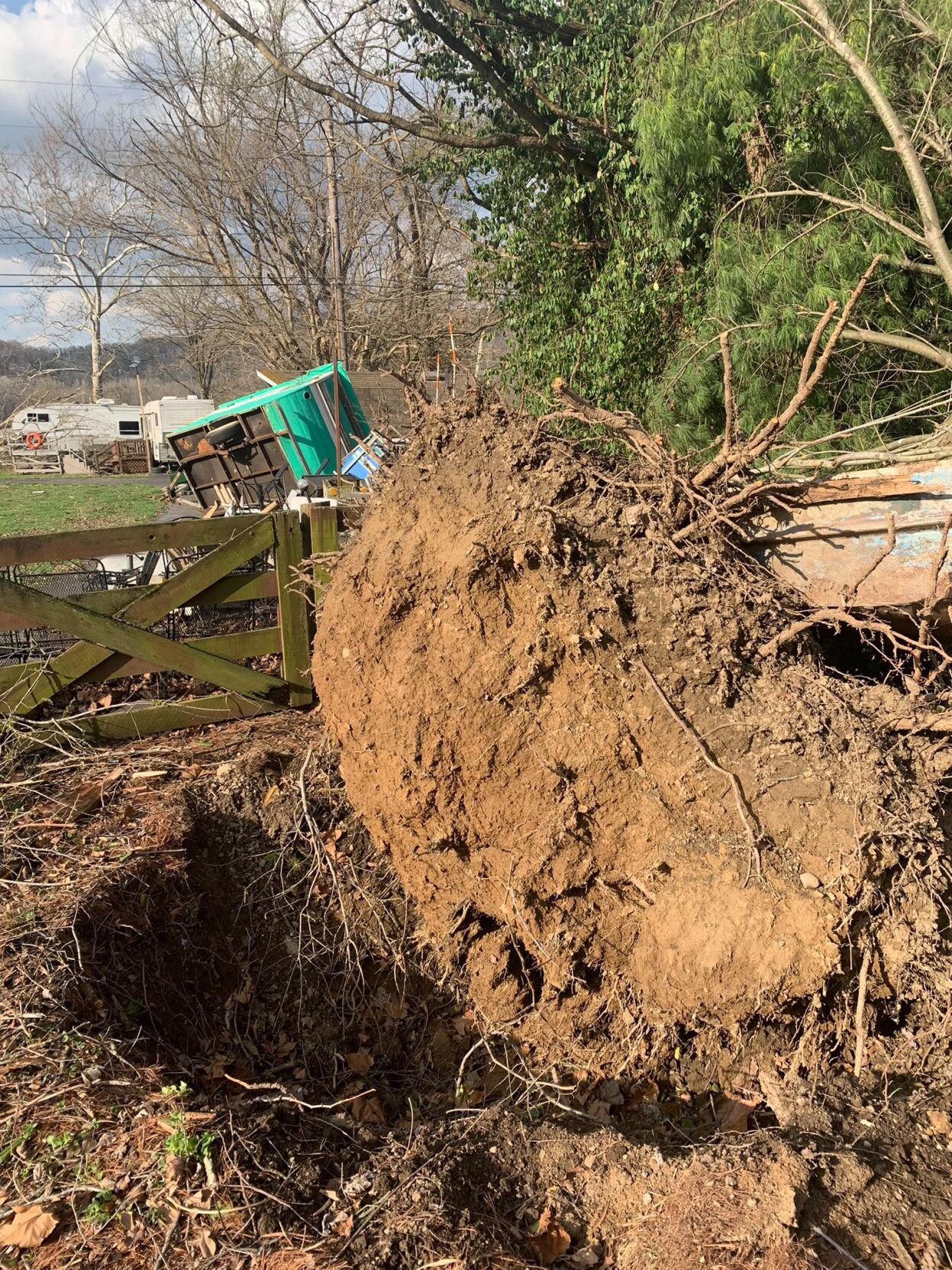 Milton KY storm damage from Katrina 3-14-24 (4).jpg