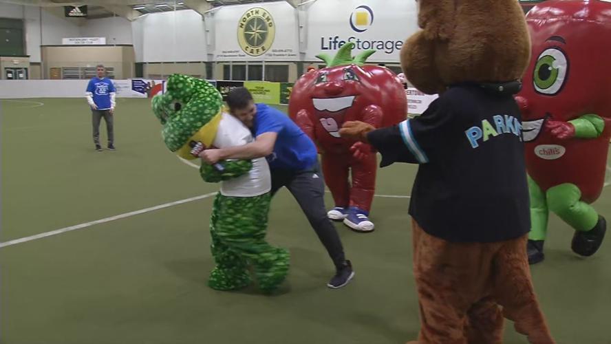 RAW MASCOT BOWL 2-1-19_frame_250715.jpg
