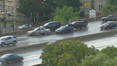 Suspects fleeing from traffic stop hit 5 cars on I-65 in Hospital Curve