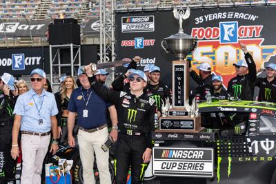 NASCAR Bristol Auto Racing - AP - 4.12.26