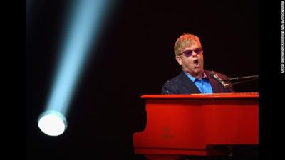 Music icon Elton John to perform in Louisville during final tour
