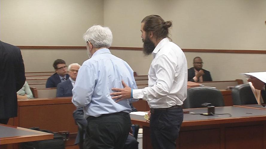 Seng Jewelers owners charged with theft, father and son Lee and Scott Davis