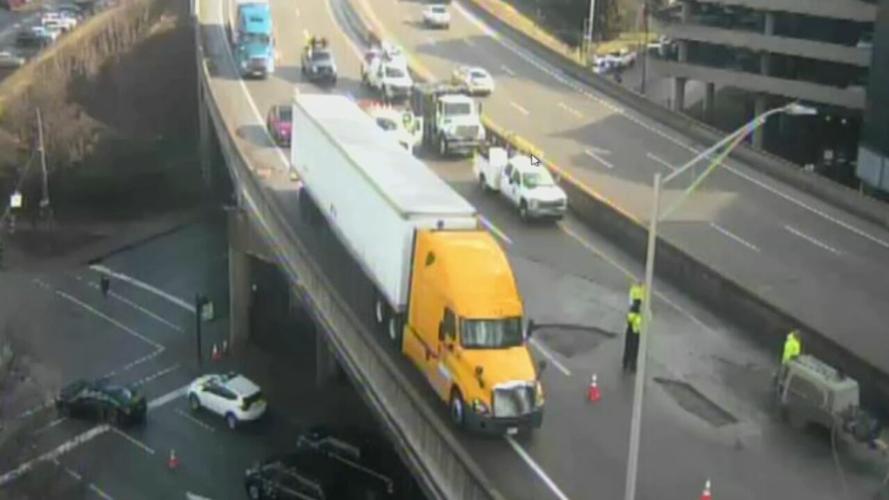 I-65S pothole repairs in Louisville
