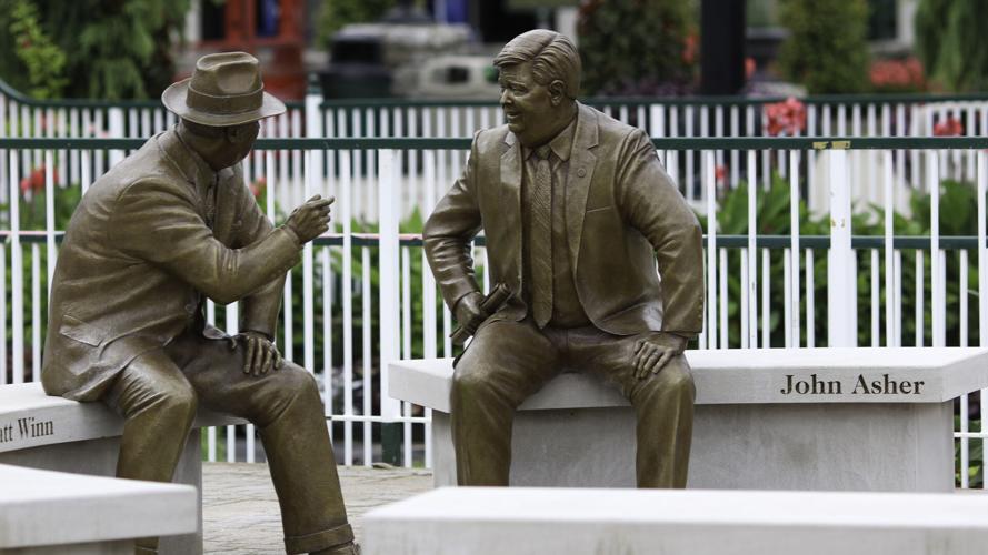 ASHER-WINN STATUE3881.jpg