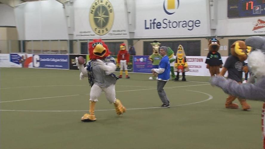 RAW MASCOT BOWL 2-1-19_frame_344254.jpg