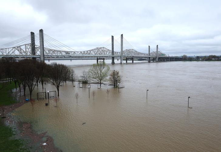 Big Four Bridge Ohio River - April 6.JPG
