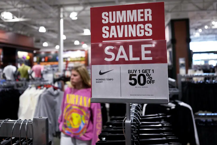 Summer Savings Sign