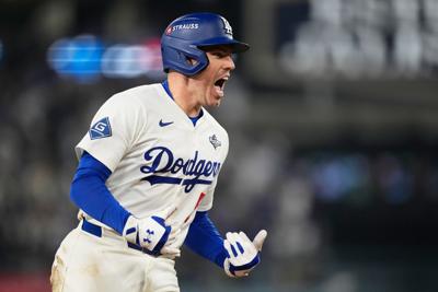Dodgers' Freddie Freeman celebrates his walk off home run in World Series 10-27-2025