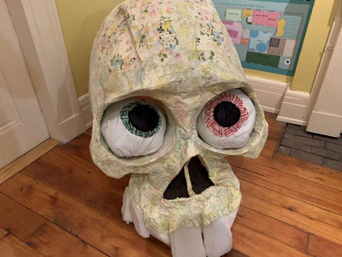 Squallis Puppets : Skull