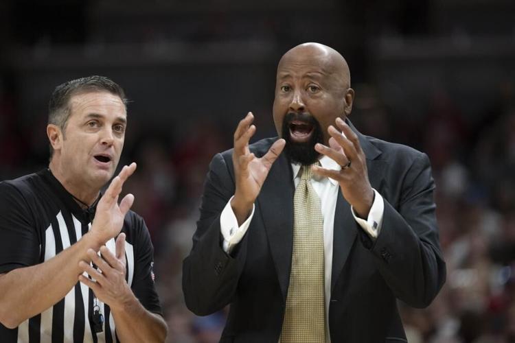 Indiana head coach Mike Woodson.jpeg