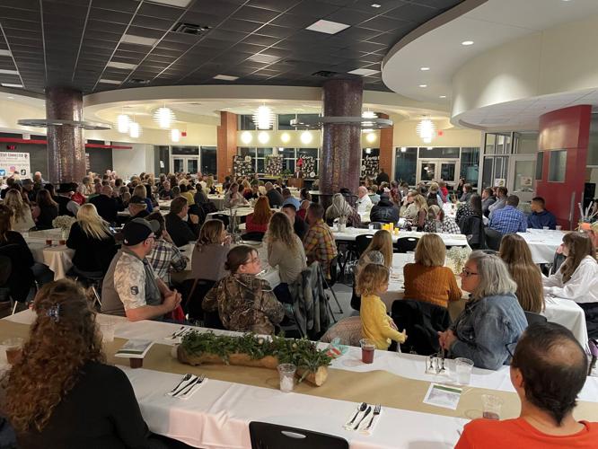Bullitt Central High School farm to table scholarship dinner groups.jpg