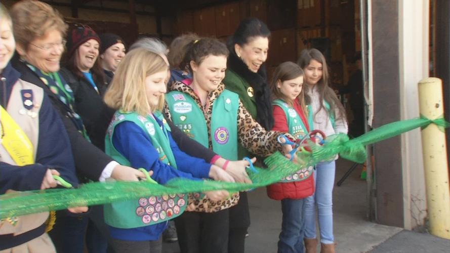 GIRL SCOUT NEW WAREHOUSE 4SOT_frame_1227.png