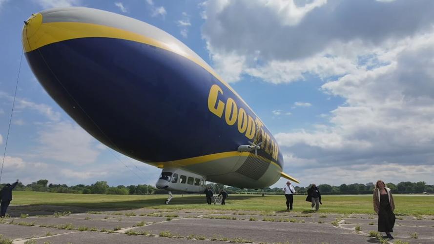 Goodyear blimp Kentucky Oaks 5-1-26