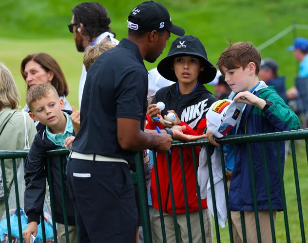 Autographs are signed at Valhalla.JPG