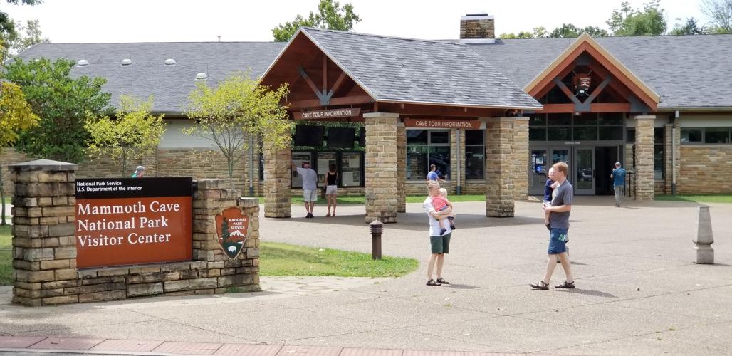 MAMMOTH CAVE - 8-13-19 - TOM ROUND (8).jpg