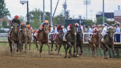 Kentucky Derby stretch run