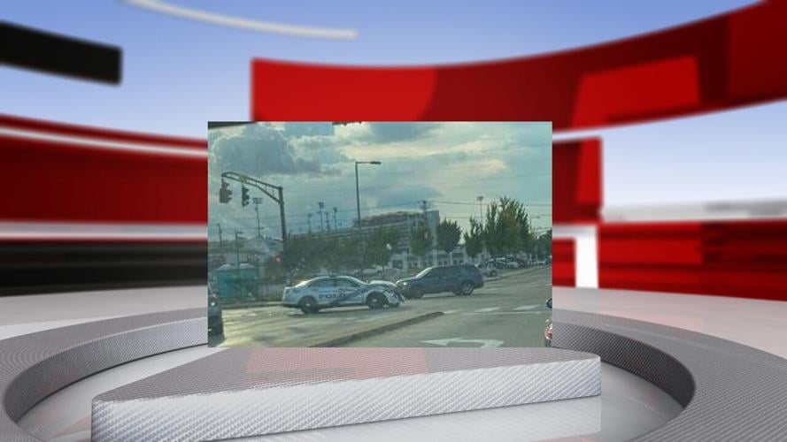 LMPD crash third street central avenue.jpg