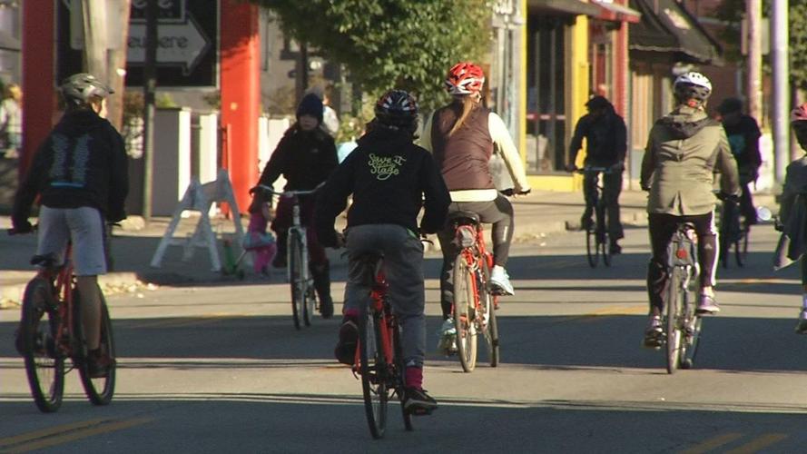 Cars take a back seat as CycLOUvia takes over Bardstown Road