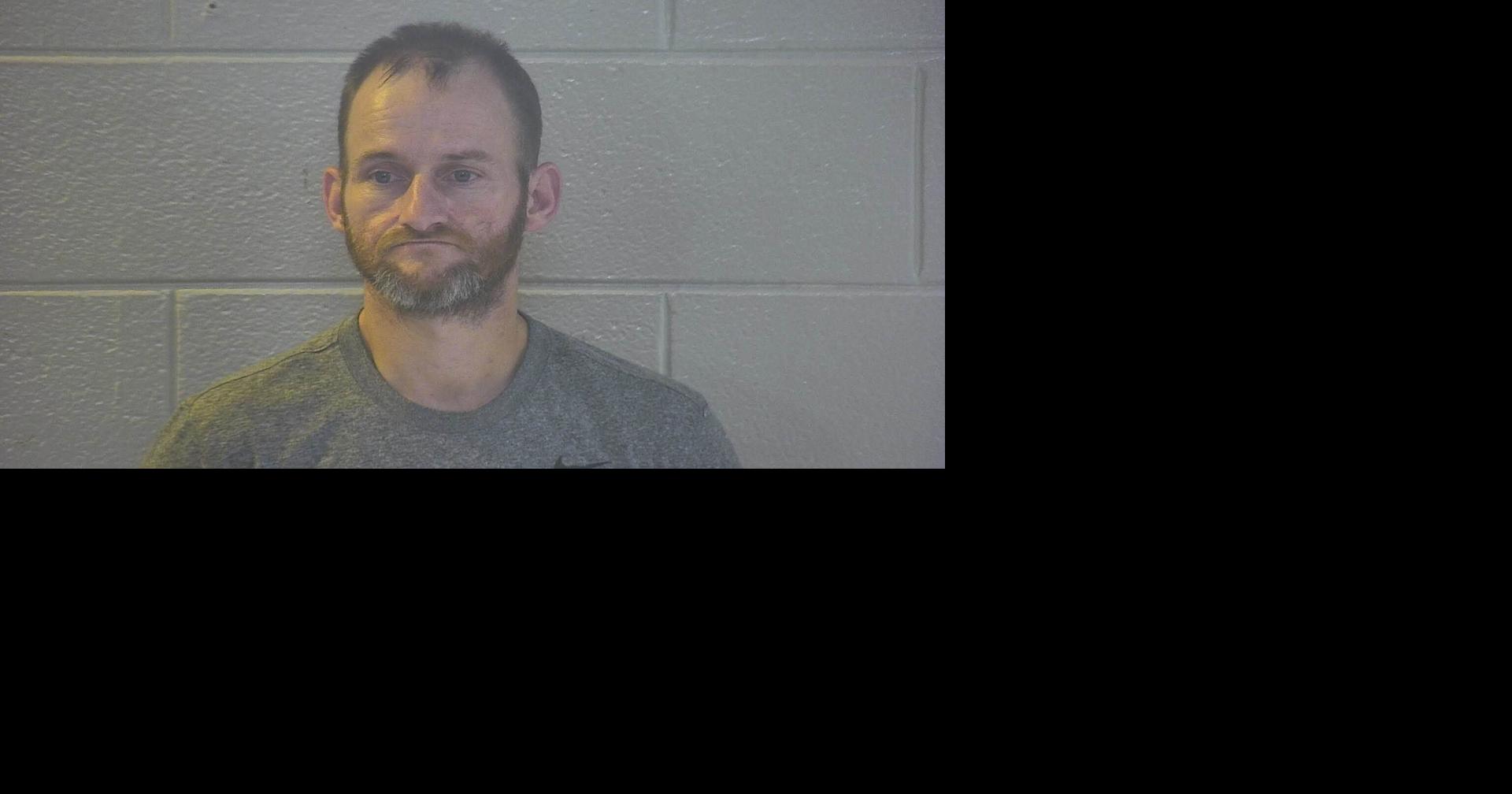 Kentucky man arrested after police K-9 finds pound of meth in graham cracker box Jul 30, 2026 1 hr ago