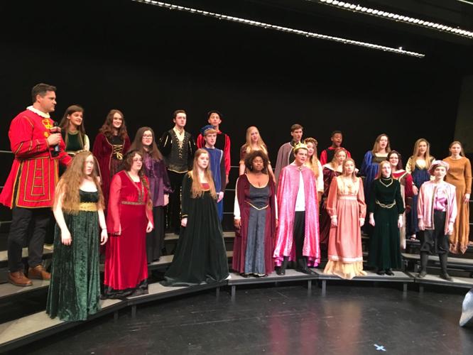 ATHERTON MADRIGAL CHOIR - KEITH KAISER 12-4-19  (11).jpeg