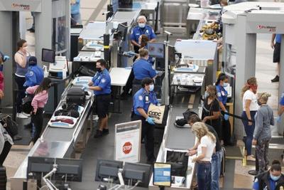 Tsa Hiring 6k Airport Security Screening Officers In Anticipation Of Summer Travel National Wdrb Com