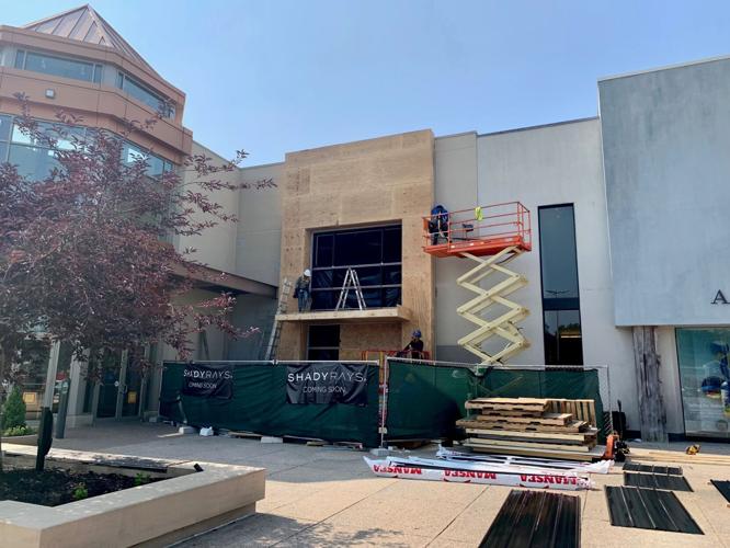 Shady Ray's construction at Oxmoor Center