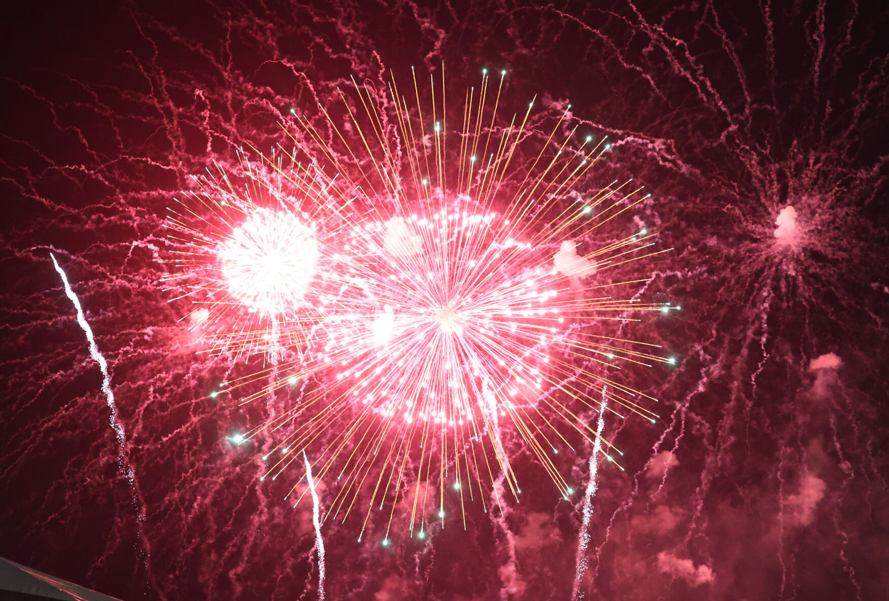 Fireworks during Thunder Over Louisville