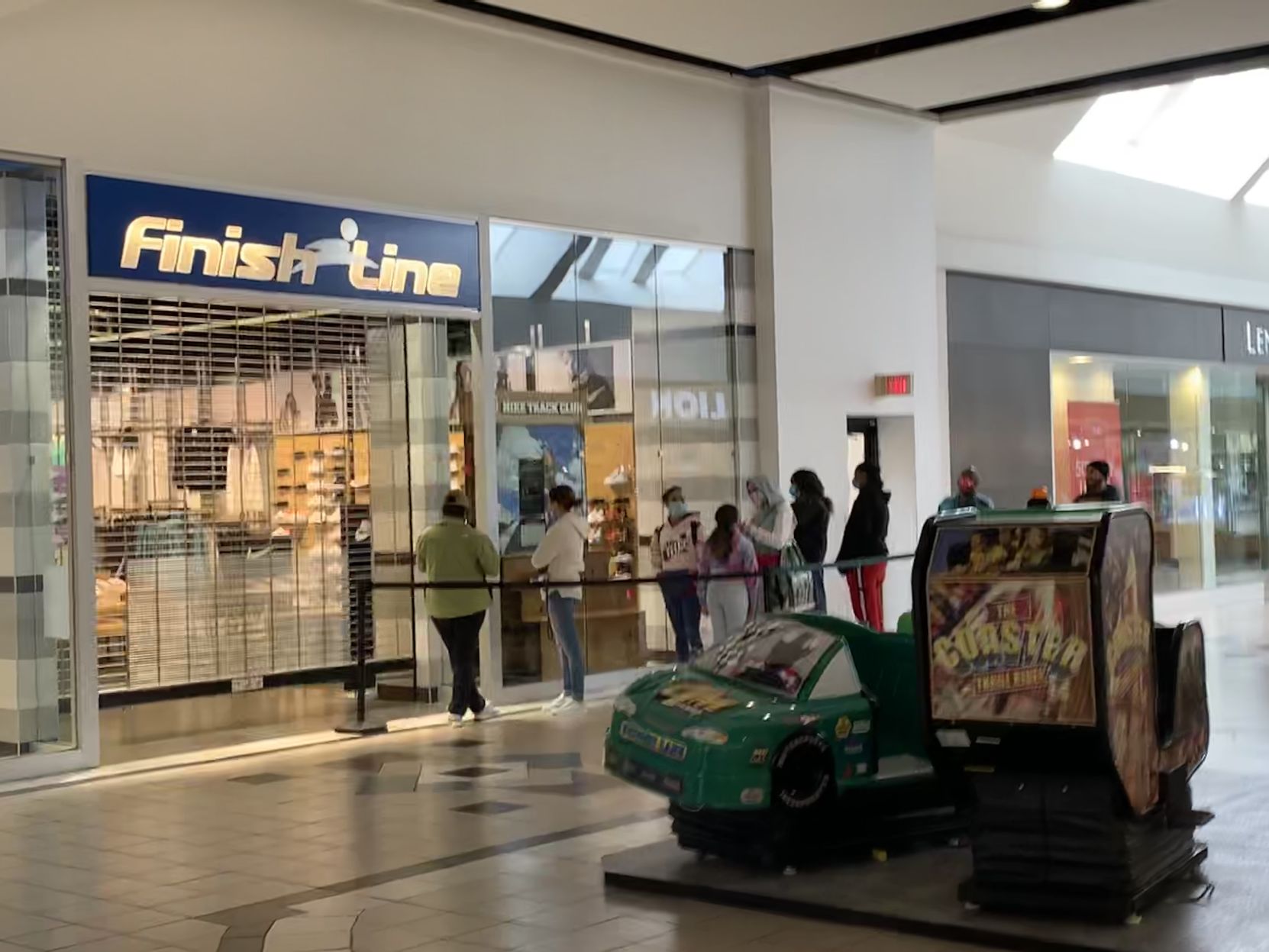 finish line governor's square mall