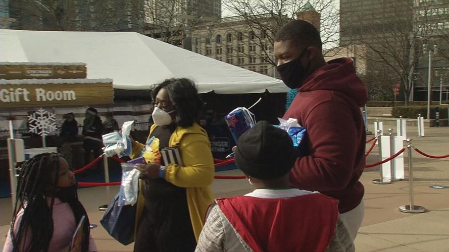 Holiday market held for students at J.B. Atkinson Academy (Dec. 15, 2020)