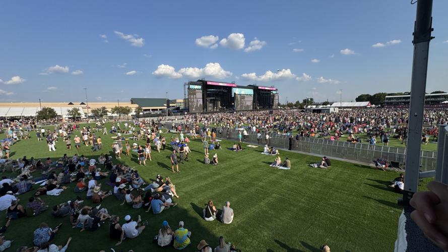 Crowds on 1st day 2025 Bourbon and Beyond in Louisville