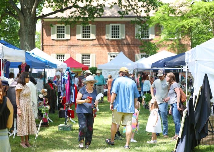 Crowd at Gardeners Fair at Locust Grove.JPG
