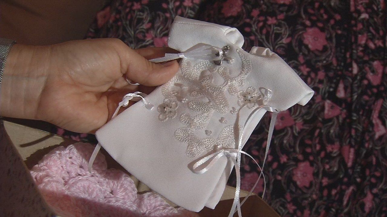 Old wedding dresses for stillborn outlet babies