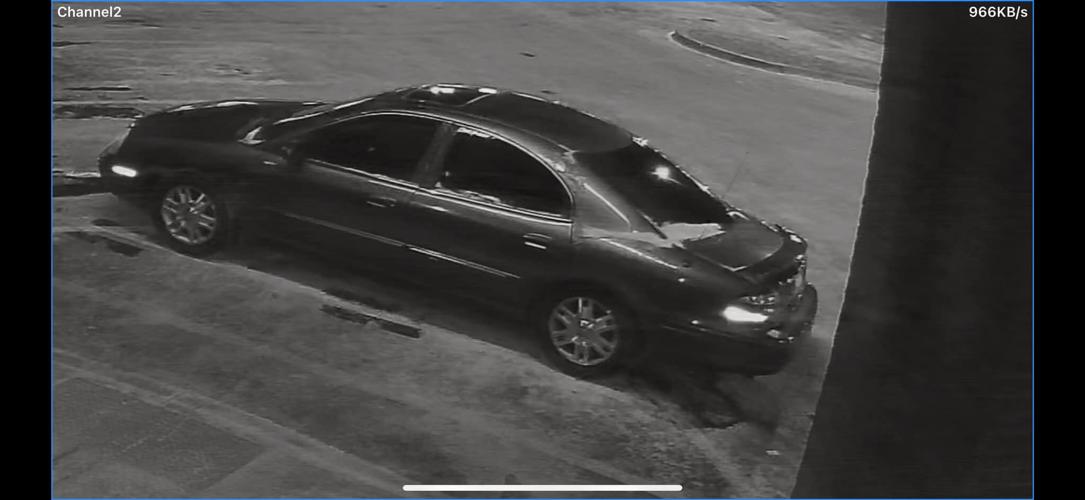 Car involved in theft at El Maguey Mexican Restaurant.jpg