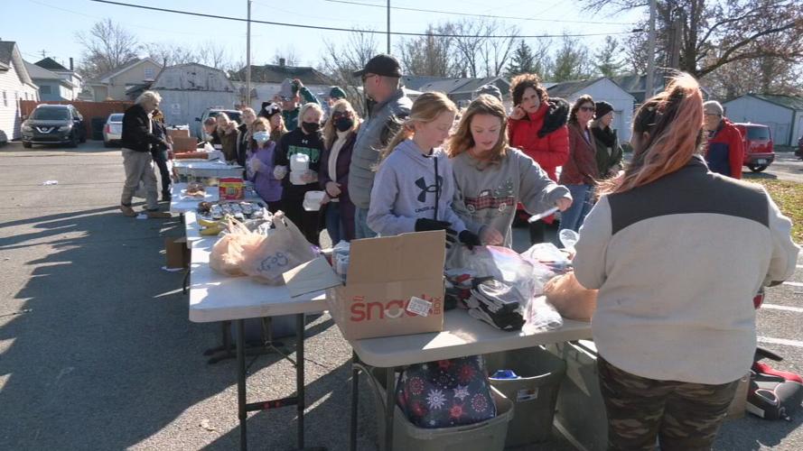 FEEDING THE HOMELESS PIZZA AND SOUP IN NEW ALBANY.jpeg