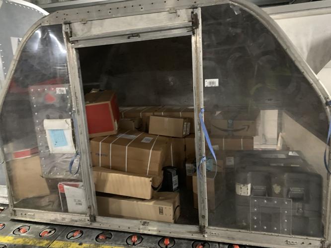 UPS - UNITED PARCEL SERVICE - LOUISVILLE HUB - HOLIDAY PREPS - 12-3-19  (12).jpg