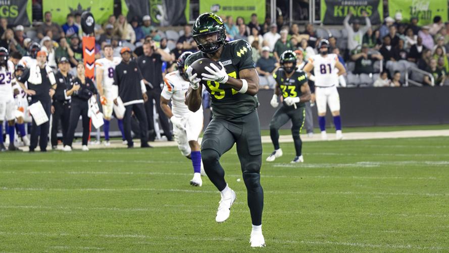 LOUISVILLE ORLANDO UFL-17.jpg