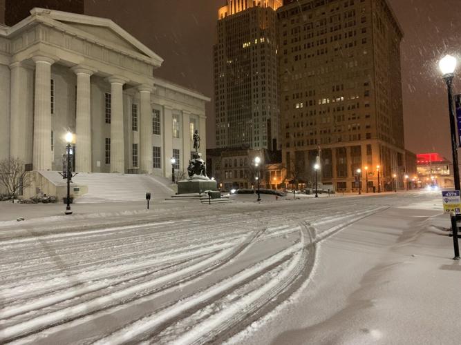 Snowy downtown Louisville 2/15/21