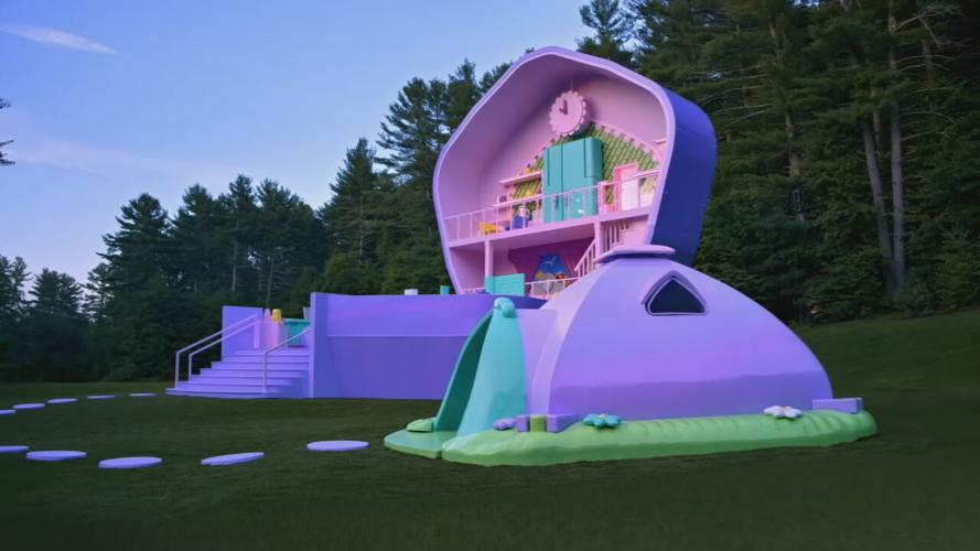 Polly Pocket Airbnb