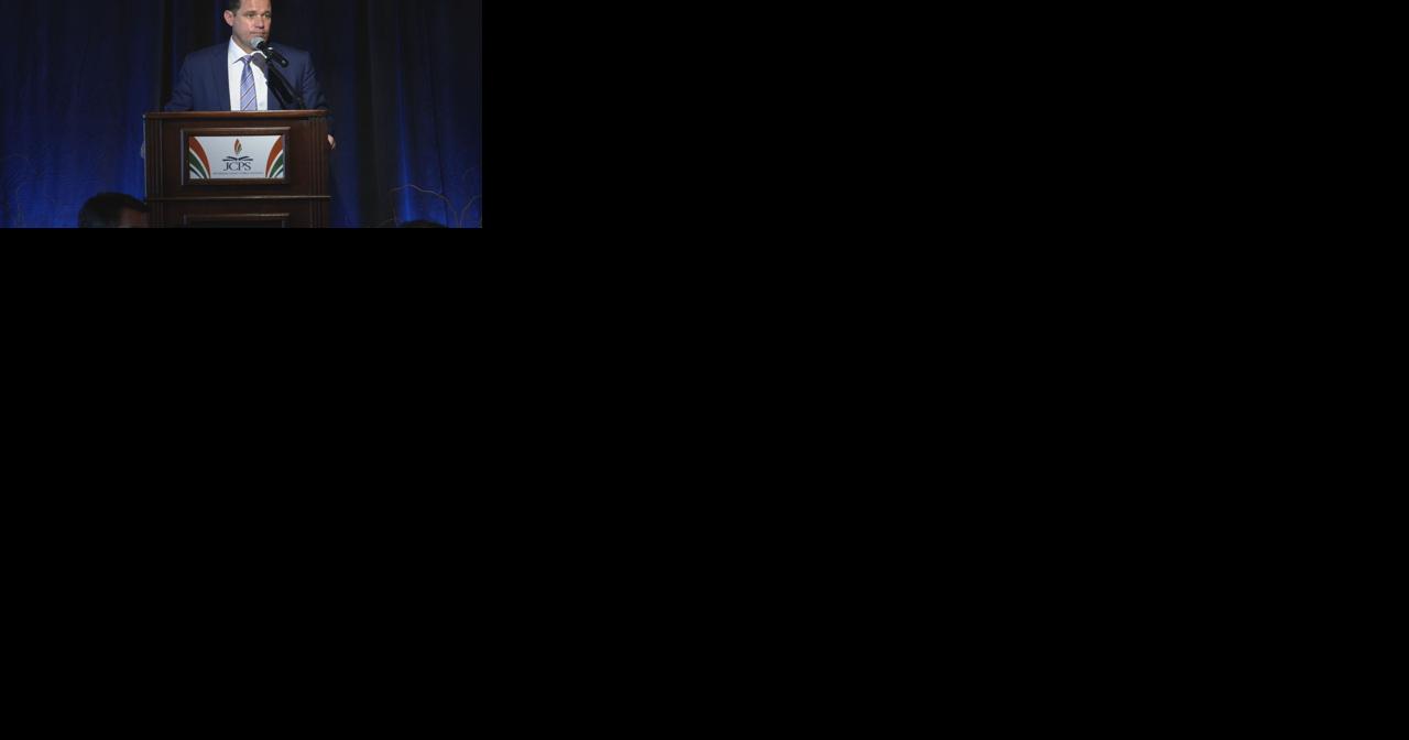 JCPS superintendent receiving almost $75K raise after performance review - Vimarsana News