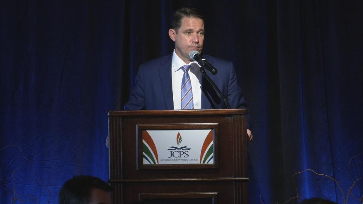 Pollio doubles down on JCPS start times in state of the district