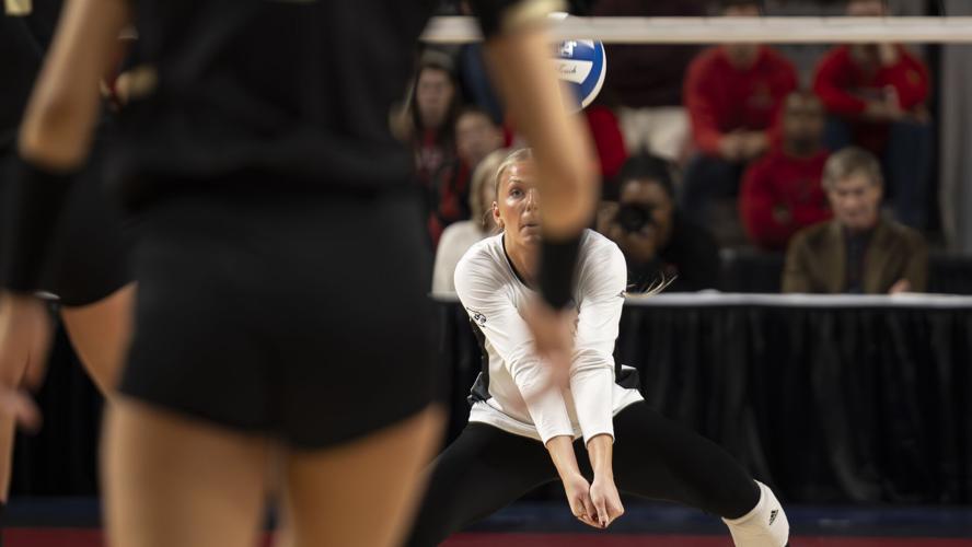 UL NCAA Volleyball Purdue-11.jpg