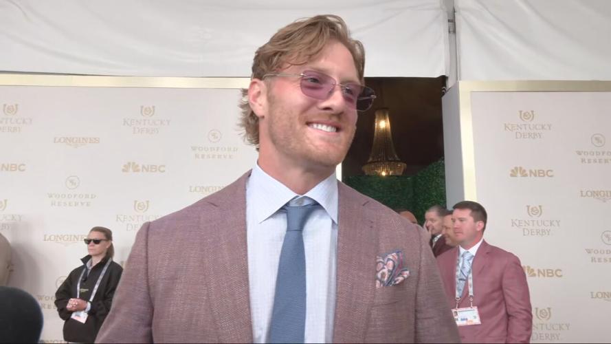 Derby 152 red carpet