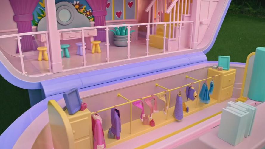 Polly Pocket Airbnb
