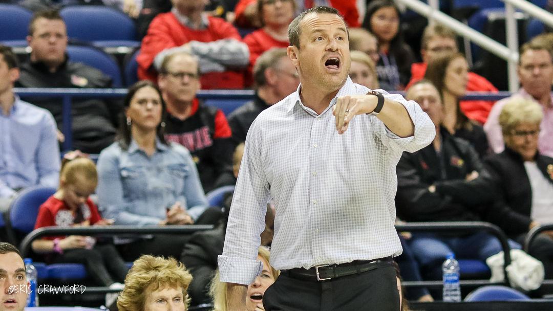 Bozich Jeff Walz Will Coach Powerful Louisville Women S